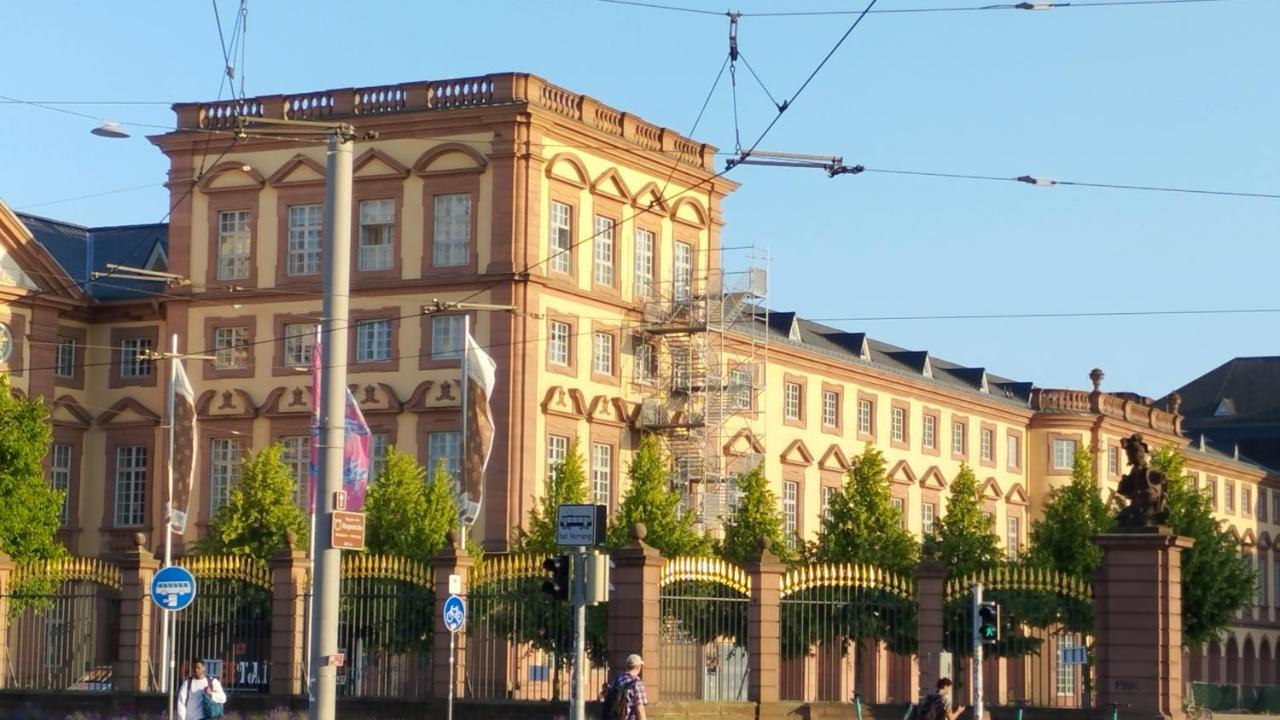Mannheim City Hostel Zimmer 4 - Hostel Liudao Buitenkant foto